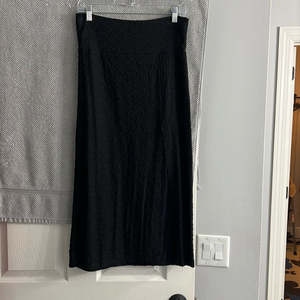 Free People One Valentina Midi Skirt, Size M, Black, EUC, Worn 1x, Smoke Free